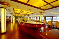 Golden Cruise Dining